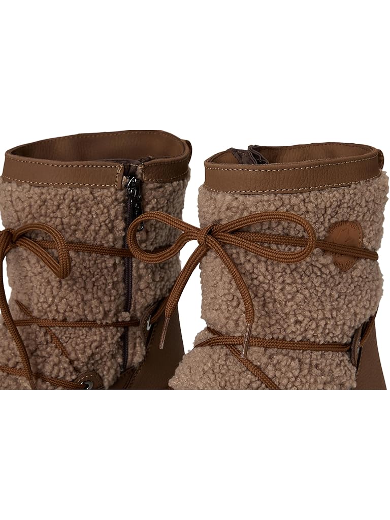 Tan Pajar CANADA Maxine