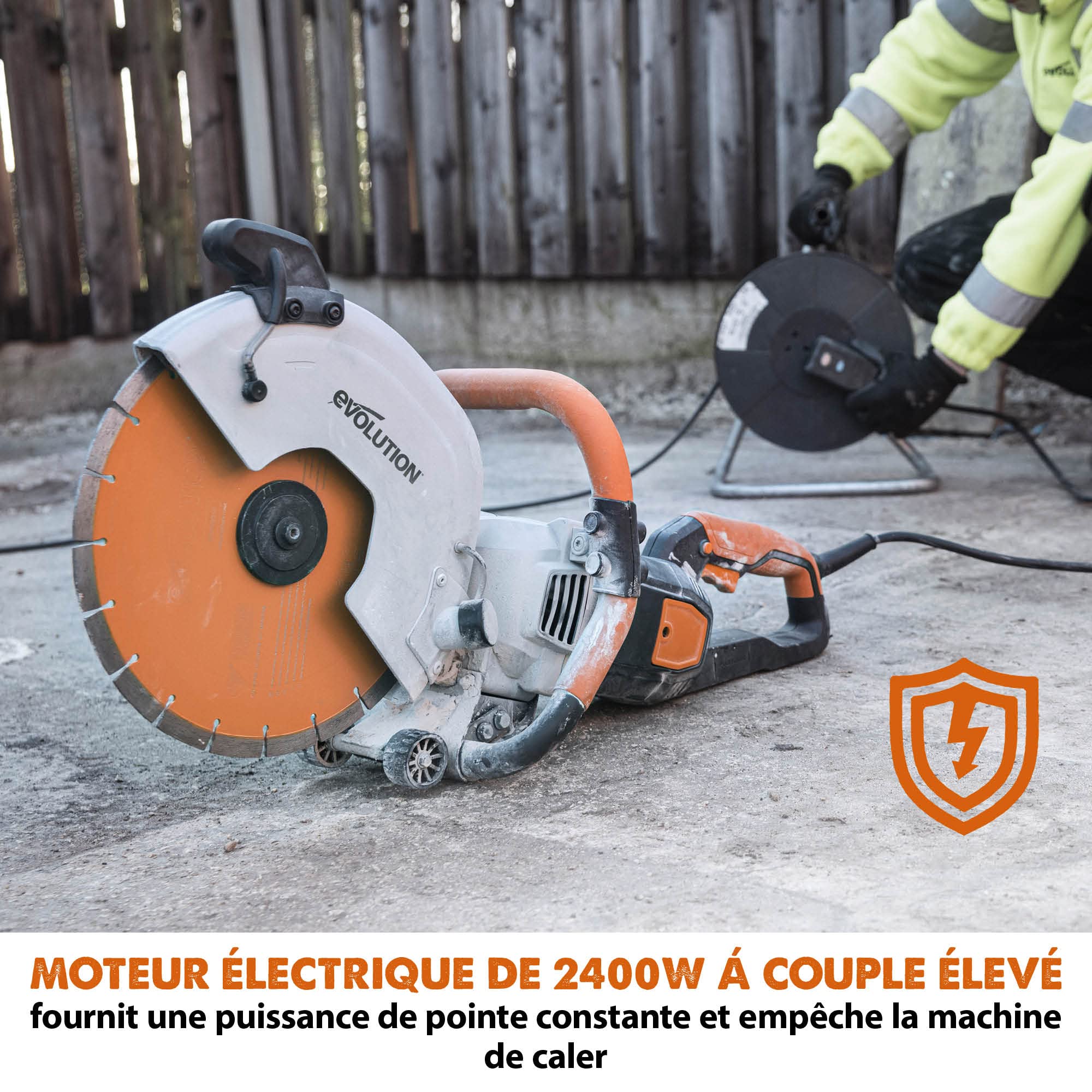 Evolution Power Tools Scie à Béton Dépoussiérage à l'eau, Pour couper le Béton, Pierre, Brique - 2400W électrique, pas de Gaz, 115mm de Coupe, Lame Diamant Premium 300mm - R300DCT+
