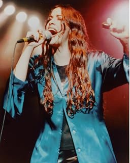 Alanis Morisette 8x10 glossy photo F5745