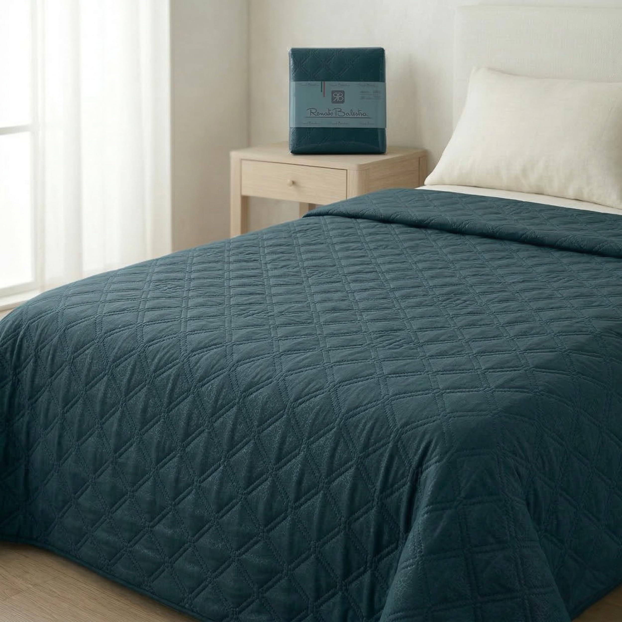 o-day Renato Balestra Spring Double Quilt, Made in Italy, Made in Italy, Soft Polyester, Solid Colour Summer Double Bedspread (Teal, Double 255 x 270)
