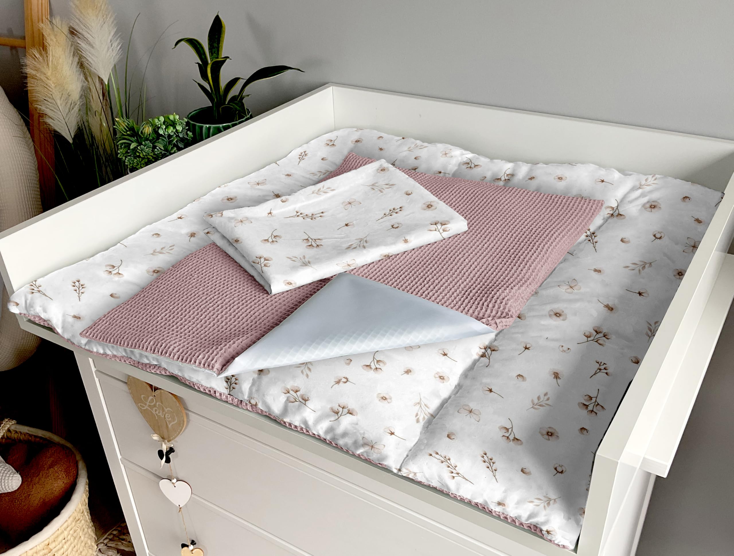 Wickelauflage Set 6-teilig – Wickelunterlage aus Baumwolle & Waffelstoff – Baby Wickelauflage – Geschenk zur Babyparty – Wickeltischauflage – 75x75 cm (Breite x Tiefe), Tauwiese + Rosa