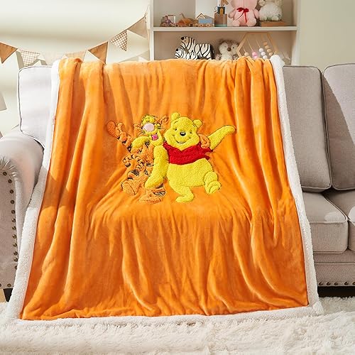 NEWCOSPLAY Manta de forro polar Sherpa con dibujos animados 3D, manta de regalo bordada para sofá, cálida y afelpada (oso amarillo y tigre, (50 x 60