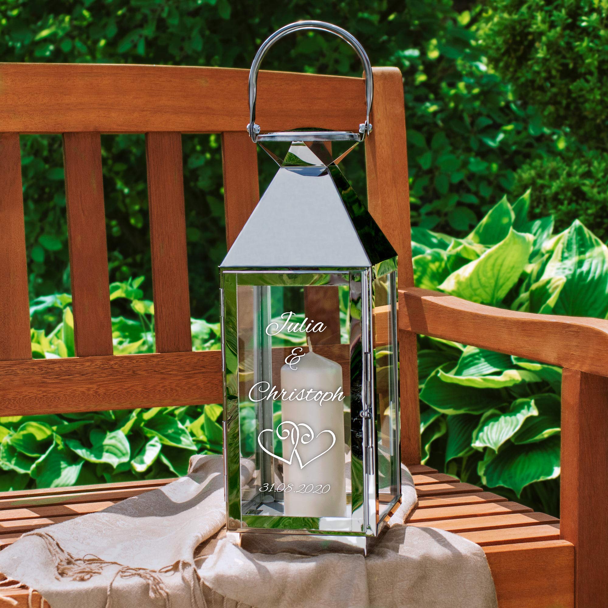 Casa Vivente Laterne aus Edelstahl mit Gravur zur Hochzeit, Personalisiert mit Namen und Datum, Motiv Herzen, Geschenkidee für Paare