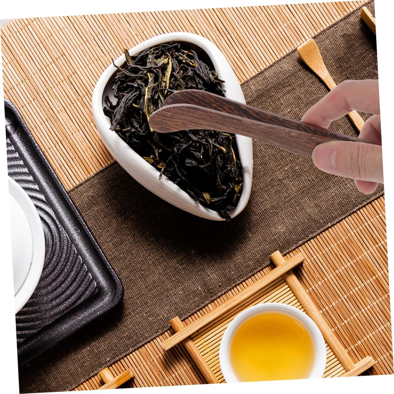VOSAREA 2pcs Wooden Tea Clips Versatile Tea Serving Tongs for Leaves and More Essential Accessories for Ceremony and Functionality