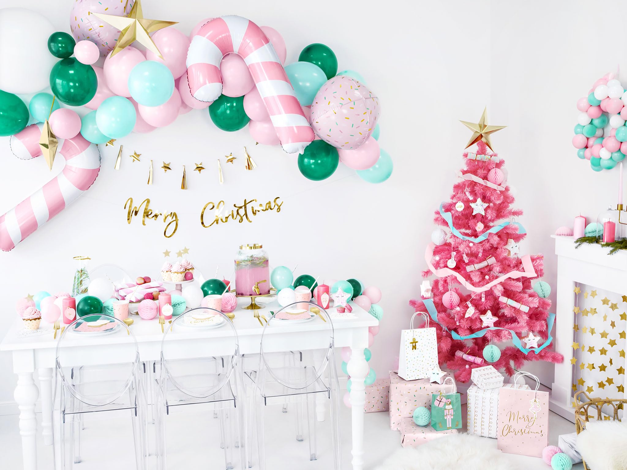 MOMAHUA 69-delige kerstservies voor 16 gasten, rood kerstpapieren servies met borden, bekers, servetten, tafelkleed, kersttafeldecoraties, kerstfeestartikelen