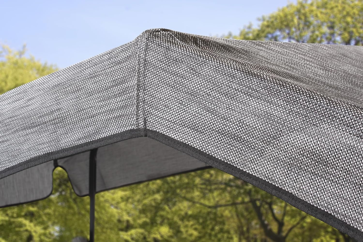 Close-up of the roof canopy fabric