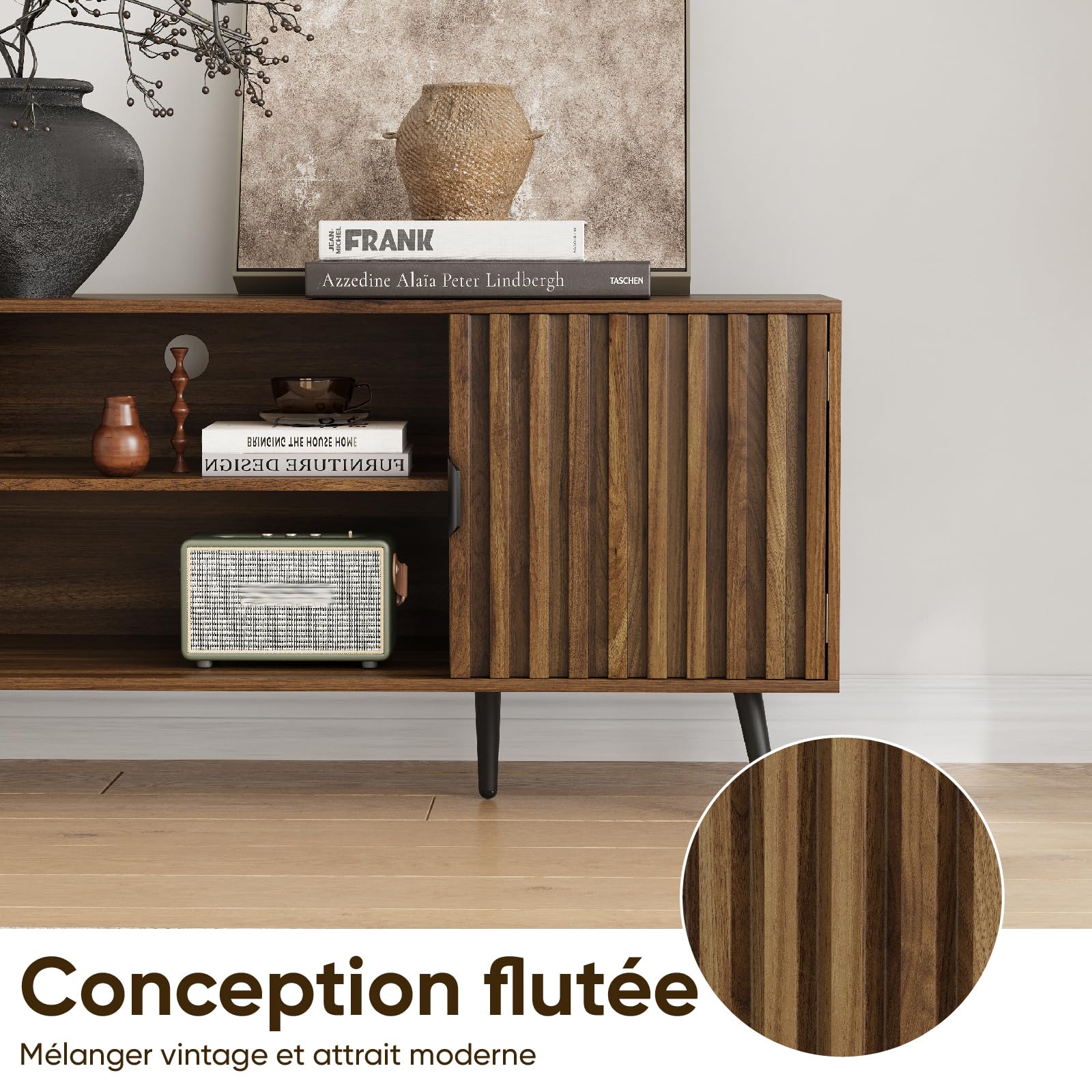 Smart FENDEE Meuble TV 135 cm pour écrans jusqu'à 152 cm (60 Pouces), Meuble Bas avec rangements et étagères réglables, Console médiatique Style Fermier/Campagne, Couleur Noyer pour Salon