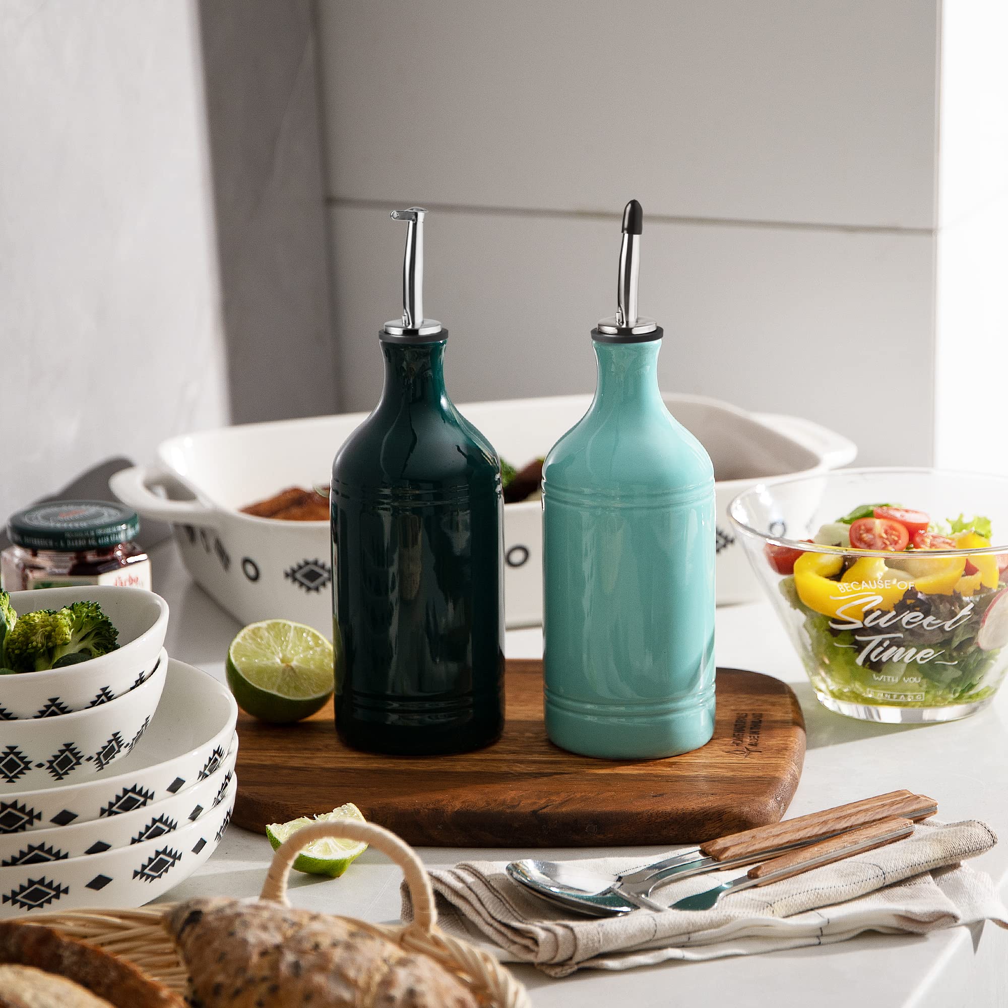 Sweejar Botella dispensadora de aceite de oliva de cerámica, aceite opaco que protege el aceite para reducir la oxidación, adecuado para almacenamiento de aceite, vinagre, jarabes de café y otros