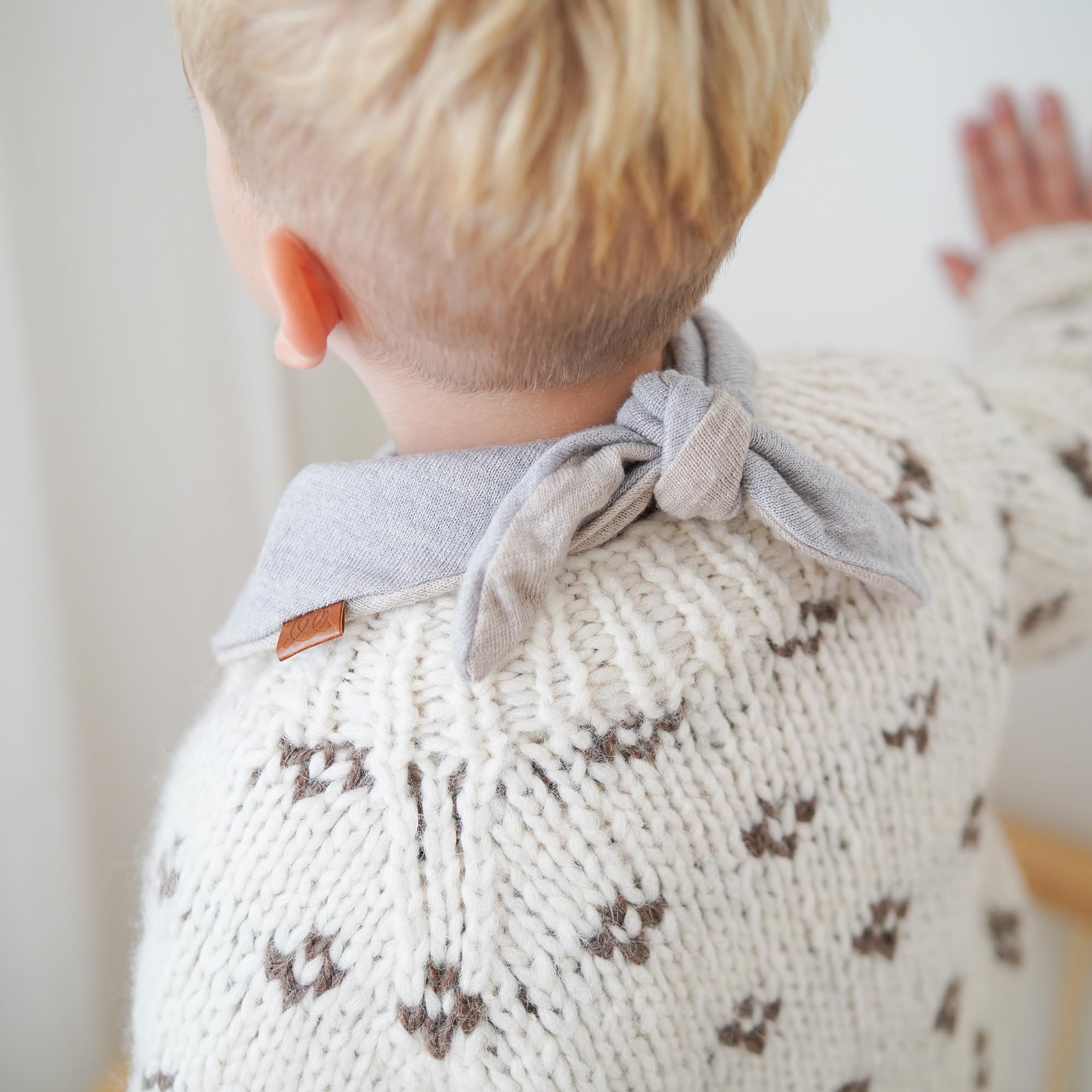 MayLily - Halstuch Merinowolle - Halstücher - Dreieckstuch - Unisex Baby Halstuch - Unisex Kinder Schal - Bindetuch Kopftuch - Mädchen Junge Baby -