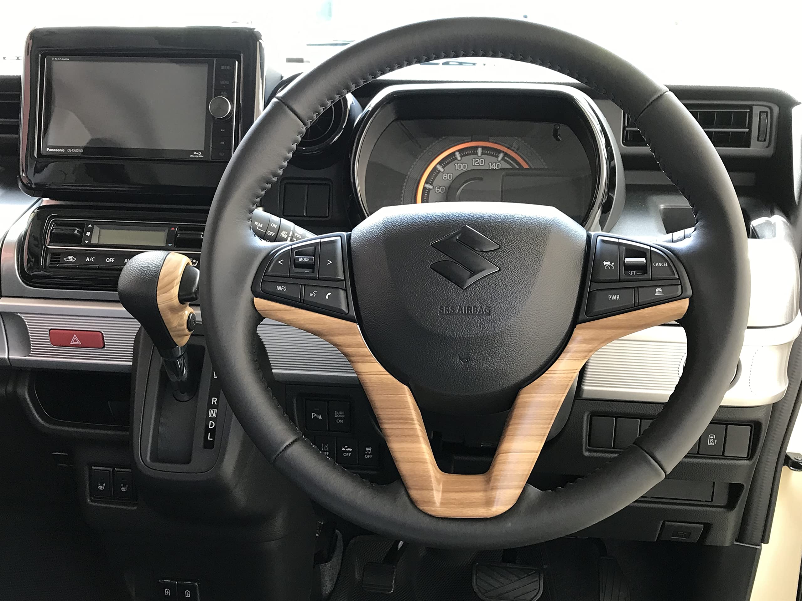 Amazon | ステアリングパネル ナチュラルウッド◇適合：クロスビー  