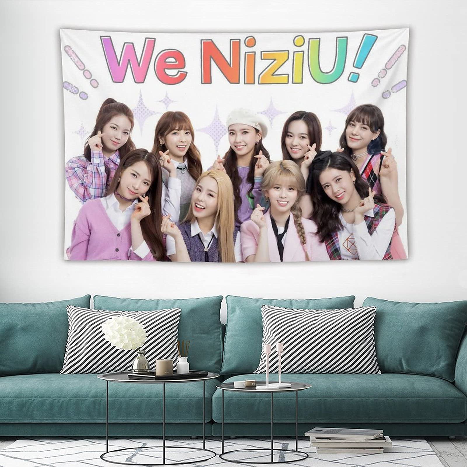 NiziU 全メンバーサイン入り タペストリー NiziU 全メンバーサイン入り タペストリー NiziU 全メンバーサイン入り