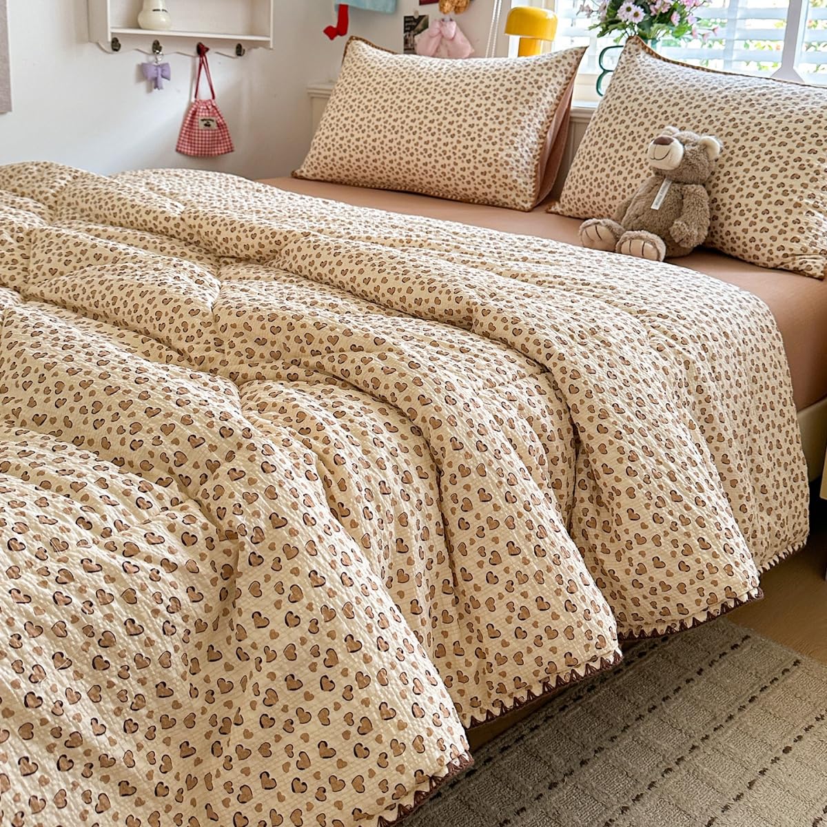 Mateju Copriletto Trapuntato in Morbida Microfibra,100gr/mq Trapuntino Quilt Modello Leggero Matrimoniale Primaverile Estivo, per Coperta Letto Singolo/Piazza e Mezza (Forma a cuore,200x230cm)