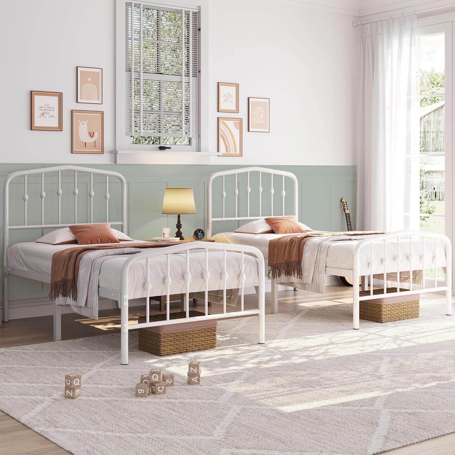 Yaheetech Twin Bed Frames Metal Platform Bed with Victorian