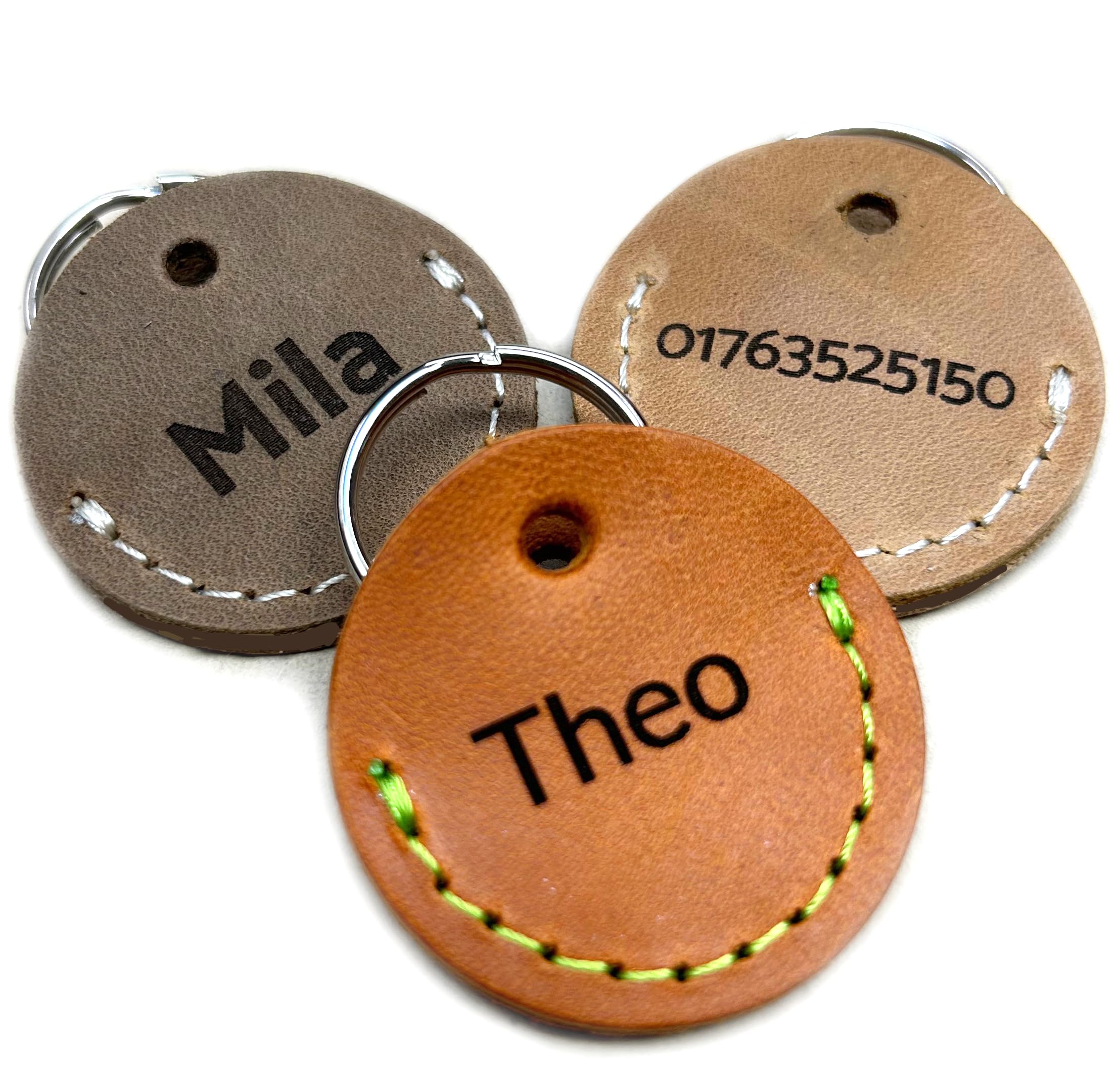 Hundemarke Leder-Etui MIA | Tassomarke Etui | Inklusive Prägung/Name-Telefonnummer | Handmade by Manufactica®