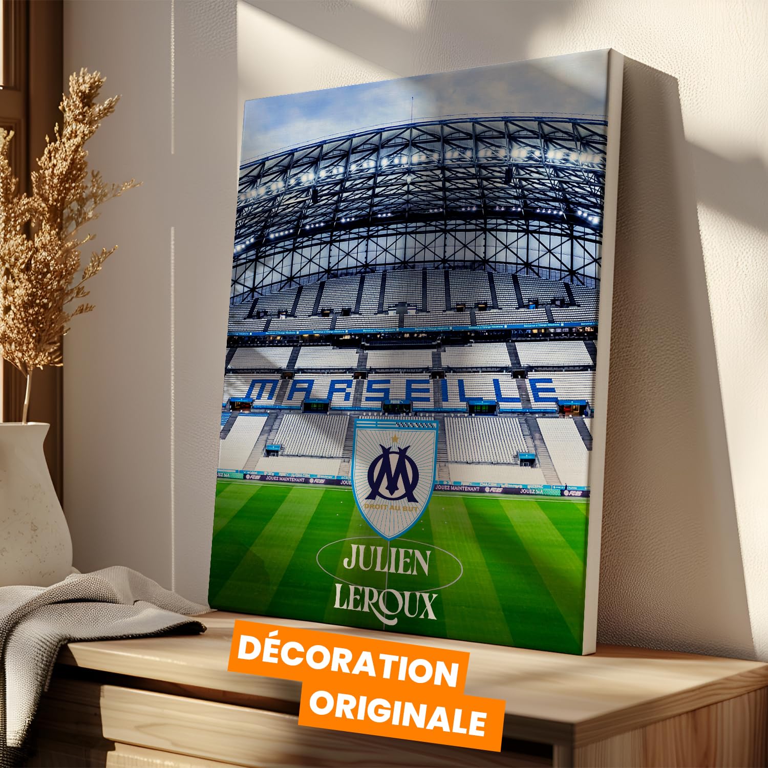 OneTrophy Toile Officielle Olympique de Marseille – Personnalisable avec Prénom ou Texte Libre – Décoration Murale Supporter – Made in France – Cadeau Supporter OM (Droit au but)