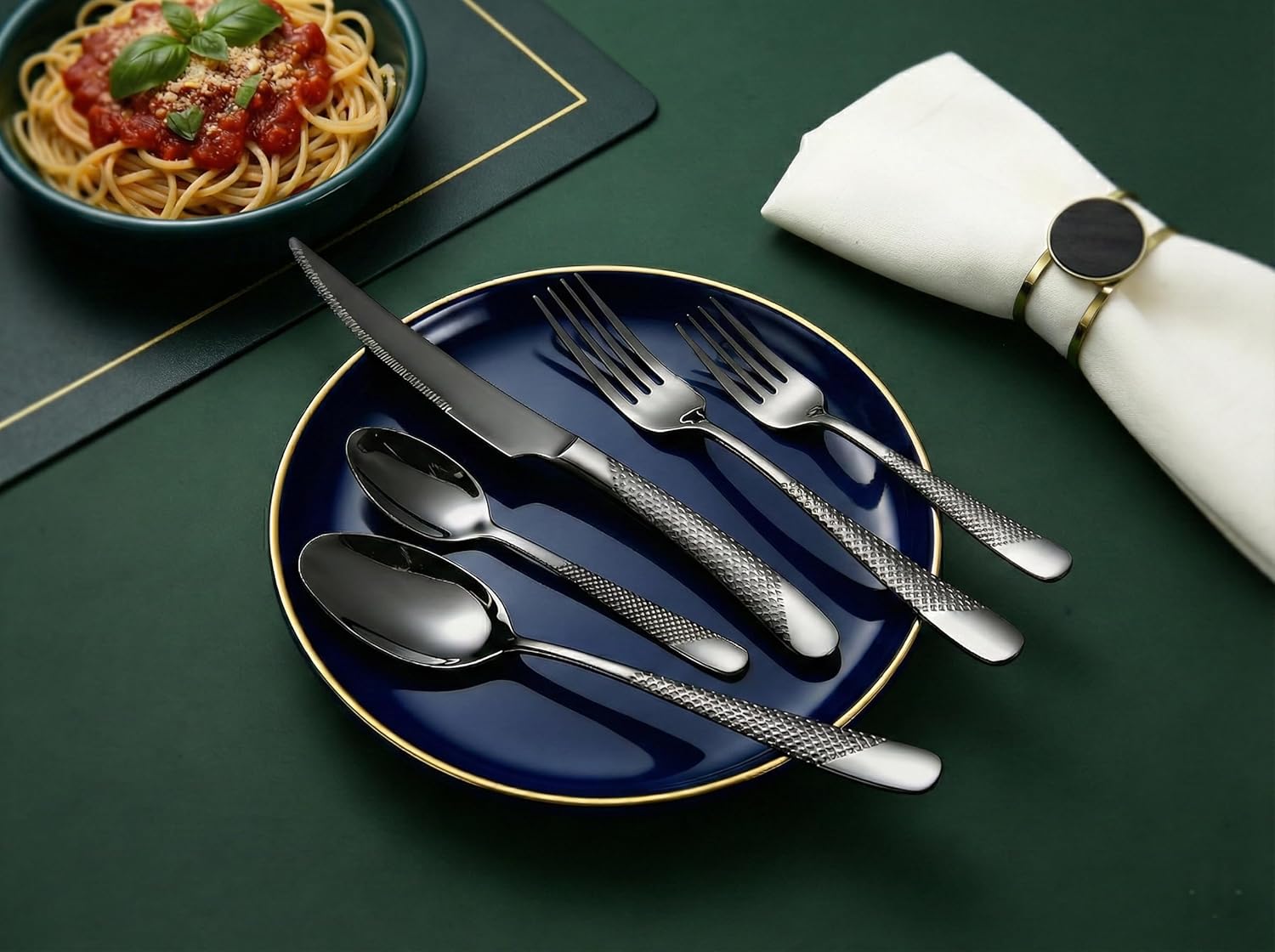 Chuleno 20-Piece Modern Black Hammered Silverware Set with Sharp 2-IN-1 Serrated Knives, 18/10 Stainless Steel Flatware Set Service for 4, Ergonomic Cutlery for Home & Gift