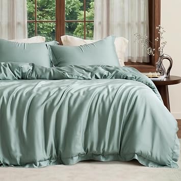 Amelie Home 100% TencelTM Lyocell Duvet Cover Set King Size, Mist Green