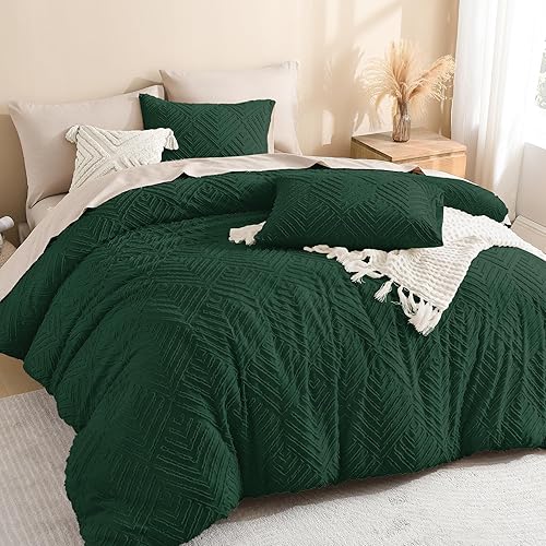 Litanika Emerald Green King Size Comforter Set, 3 Pieces Dark Green Tufted Boho Farmhouse Bedding Comforter Sets, Lightweight Fluffy All Season Comforter Bed Set (104x90In Comforter & 2 Pillowcases)