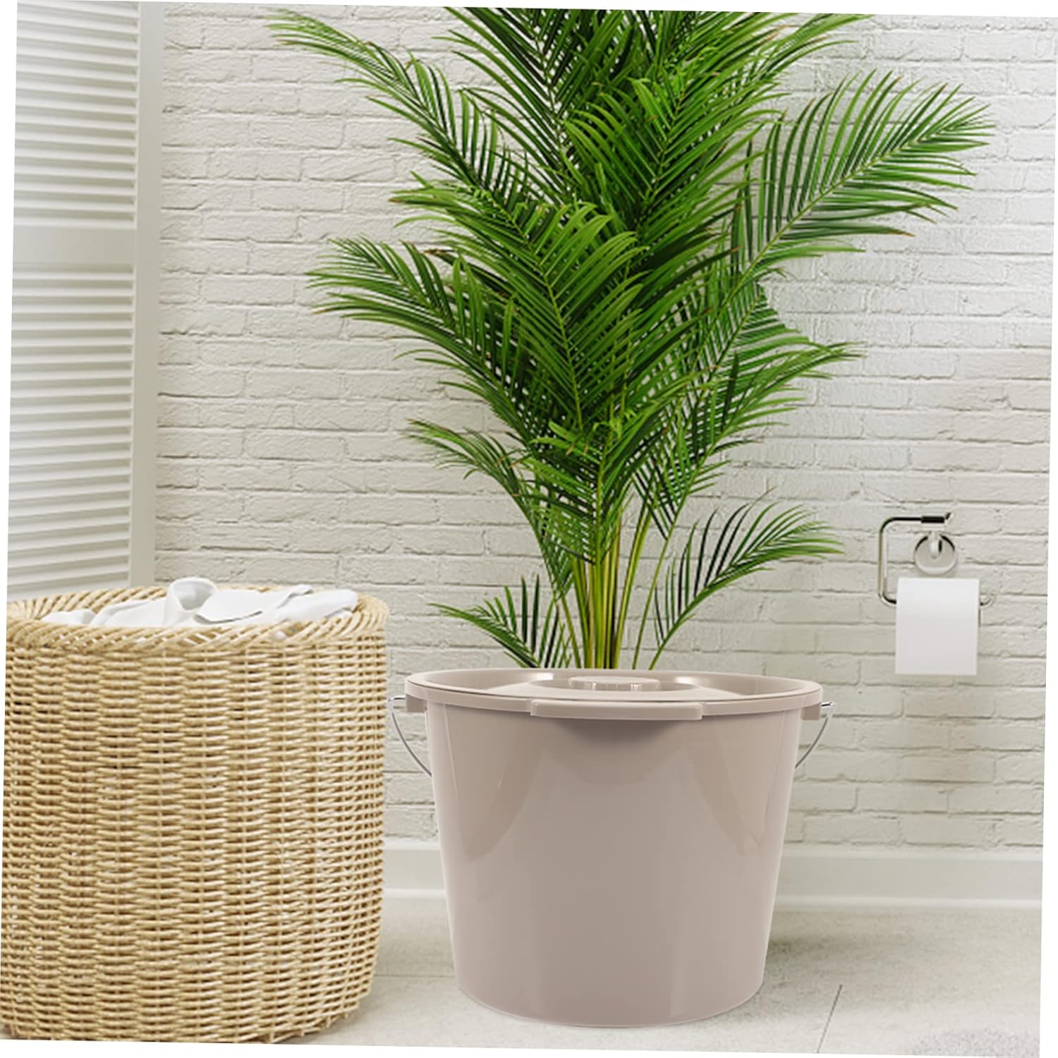 Portable Toilet with Lid for Elderly Odor Chamber Pot for Pregnant Women Disabled and Seniors Durable Plastic Urinal with Non Slip Base Convenient Household Potty