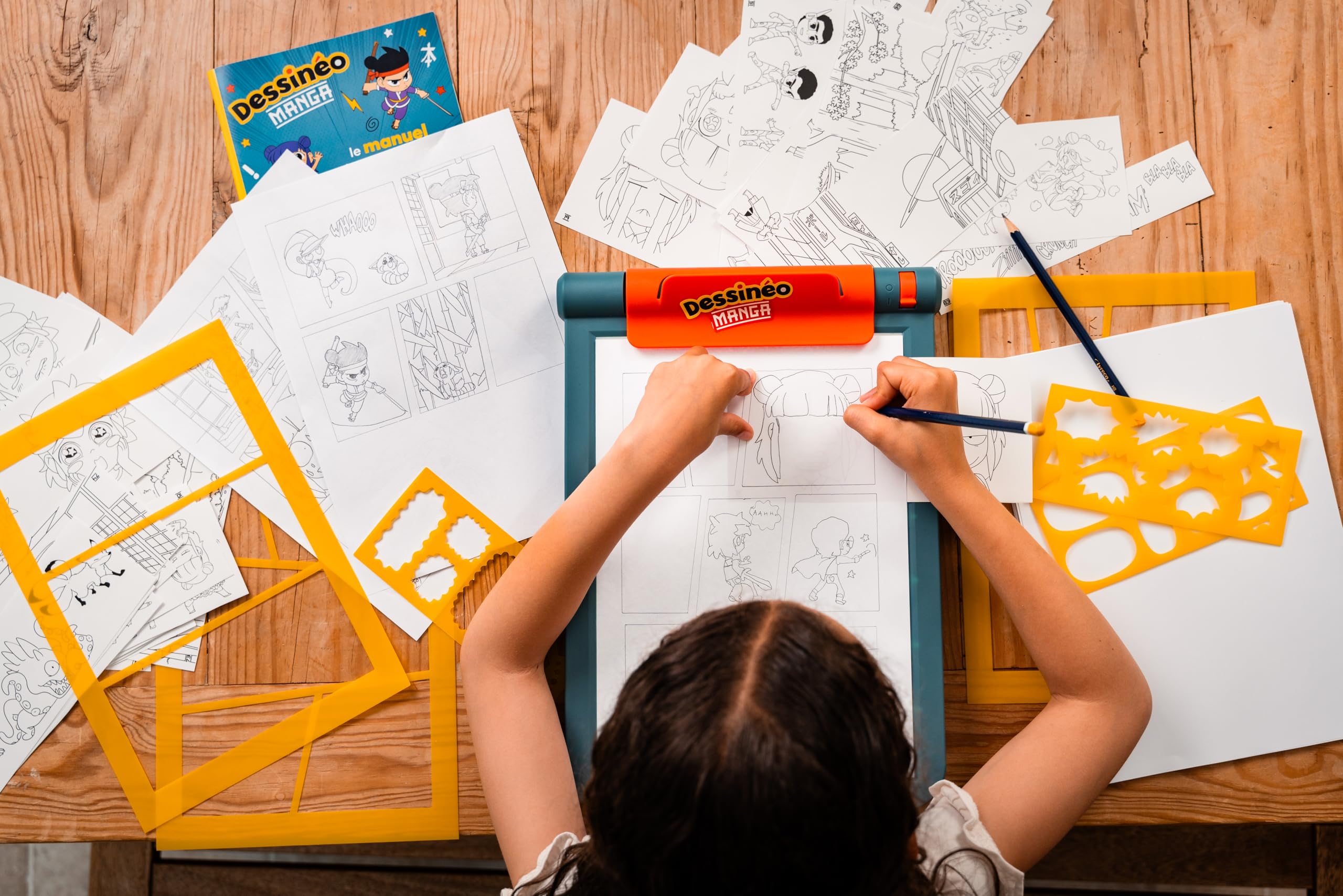 Nathan - Dessinéo Manga, Tablette Dessin Enfant dès 9 Ans, Tablette Lumineuse pour Créer Ses Manga, Mangaka, Loisir Créatif Enfant, Apprendre à Dessiner, Méthode Pas à Pas, 380 modèles