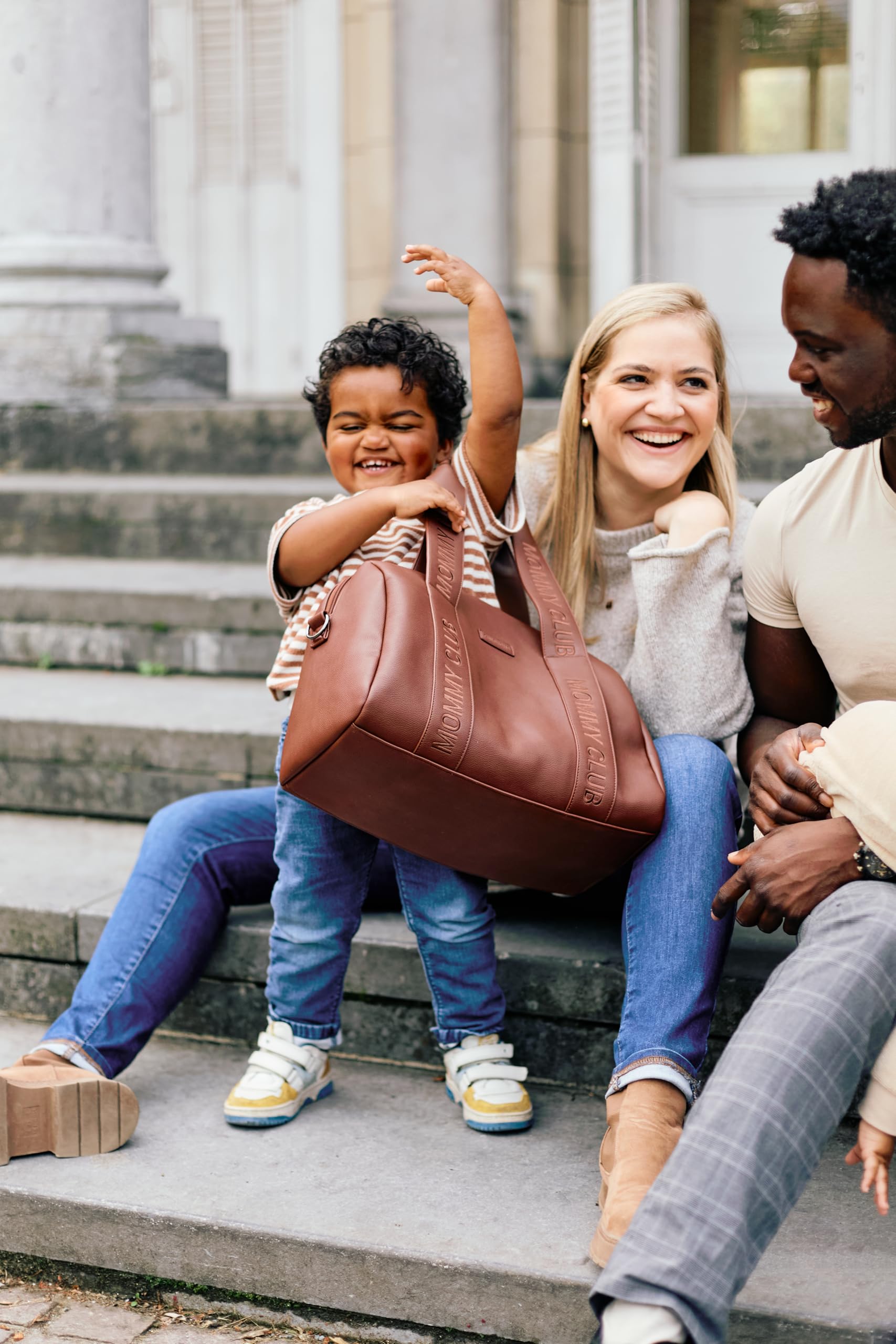 CHILDHOME, Borsa Cambio Per Bambini, Mommy Bag, Fasciatoio Incluso, Numerosi Scomparti, Ganci Per Carrozzina, Cinghia Per Spalla, Pelle Vegana, 22L, Mommy Club Signature, Marrone Scuro