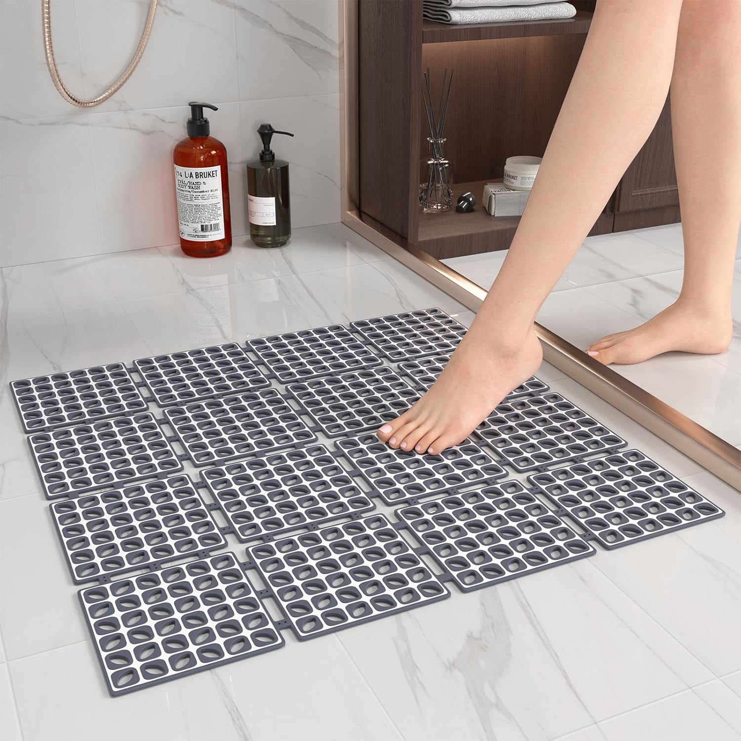XIYUNTE Large Square Non Slip Shower Mat 24 x 24 Inches