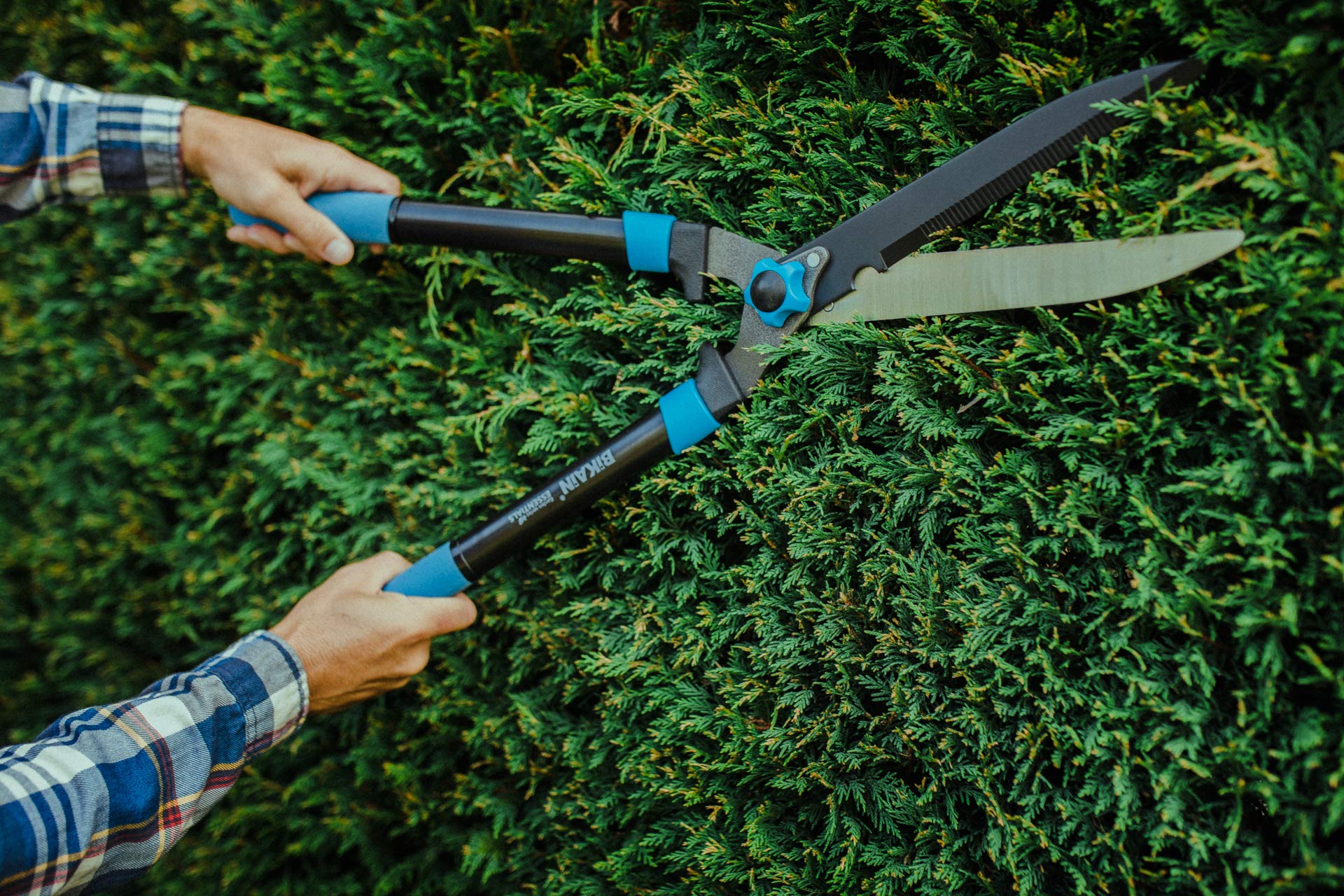 Tijera Cortasetos 51R - Cuchilla Recta - Para Cortar Arbustos y Setos - Resistente y Muy Ligera - Mangos de Acero con Empuñadura Anti Slip - Indicada para Uso Profesional - Altuna