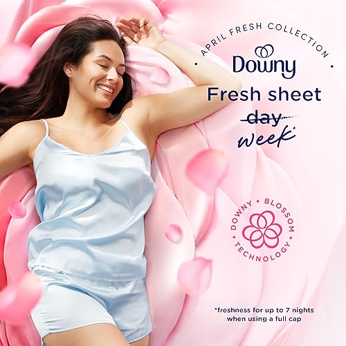 Miniatura 3 de Downy Soft, Suavizante de tela líquido 2 en 1 suave y fresco, April Fresh, 140 fl oz, 190 cargas, El acondicionador de tela líquido proporciona