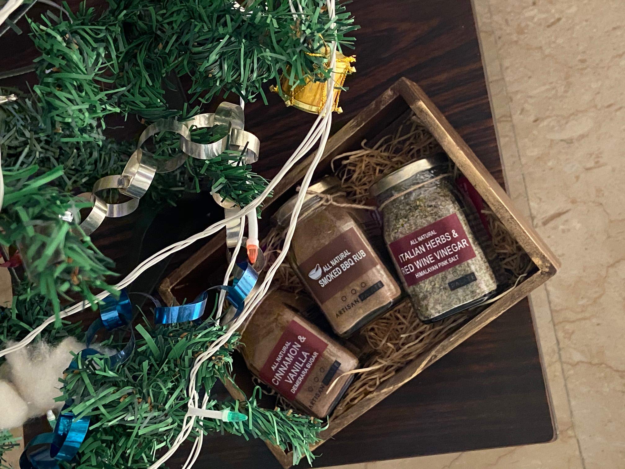 Artisan Palate Winter Gift Hamper 3 Bottles in Wooden Tray CT01 - Image 6 thumbnail