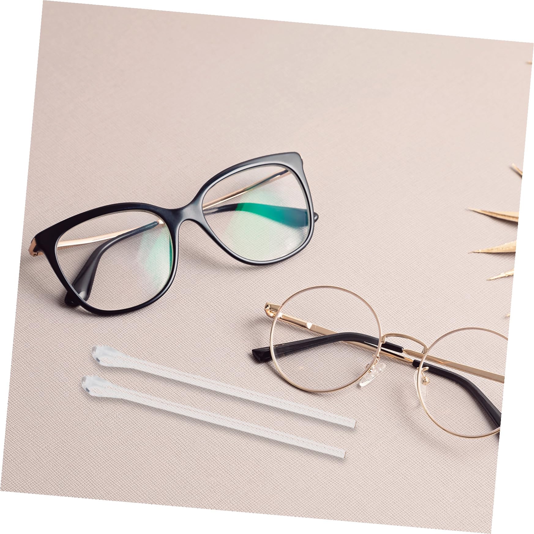 COLLBATH Coussinets D'oreilles en Plastique Argenté pour Lunettes 10 Pièces Accessoires Souples et Flexibles pour Branches de Lunettes Adaptés pour Activités en Extérieur et Travail