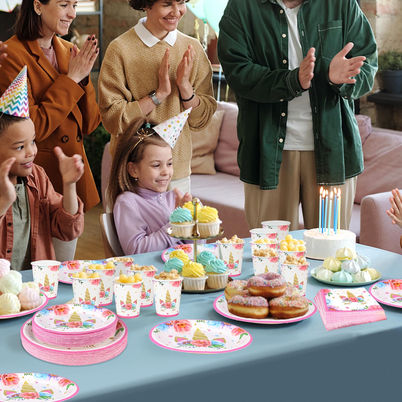 Set Stoviglie Per Feste Compleanno 41 Pezzi - Piatti Carta Tovaglia Tovaglioli Tema Cartoon Per Bambini - Foto 3