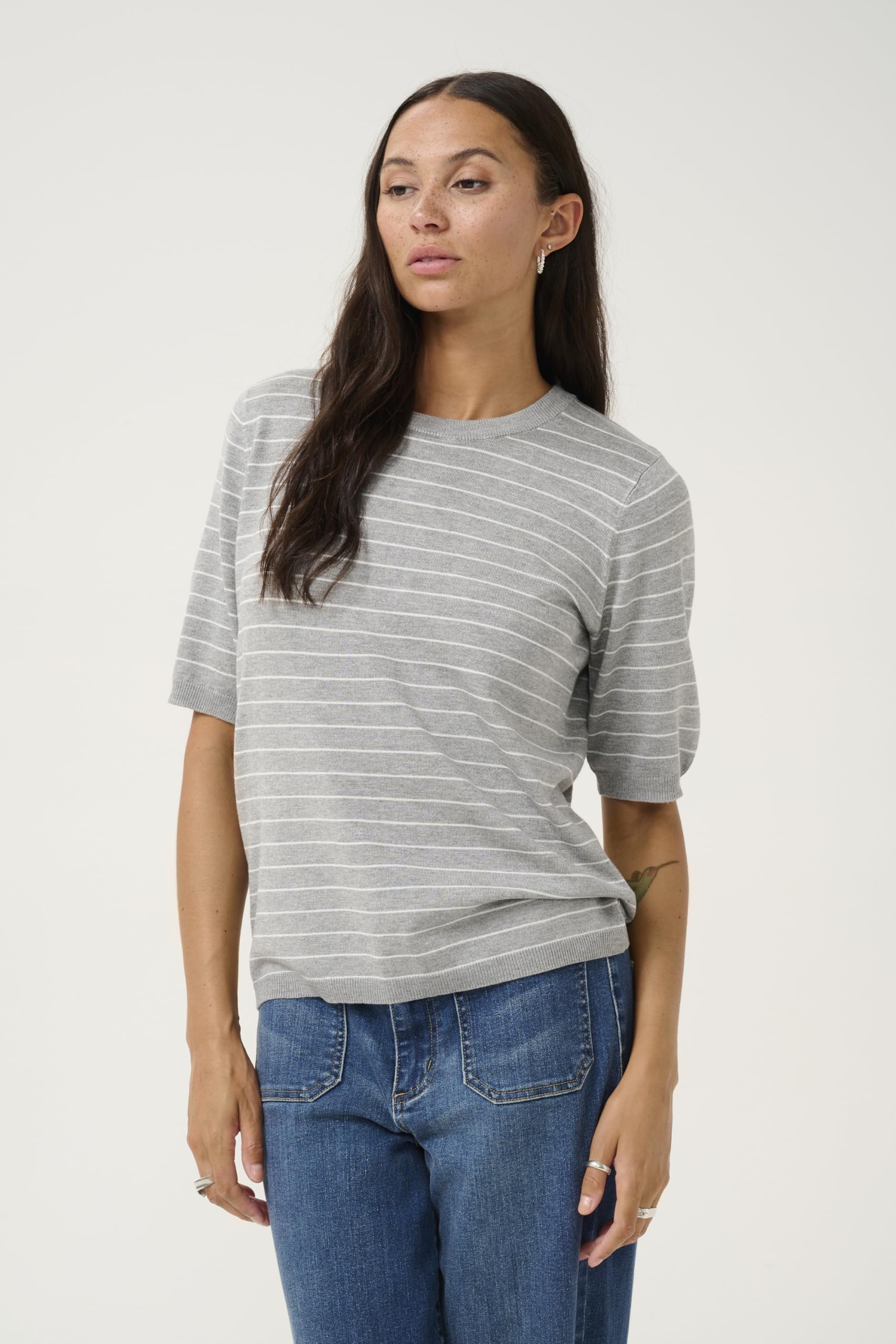 KAFFE Women's Jersey Crew Neck Short Sleeves Regular Fit Horizontal Stripes Mujer