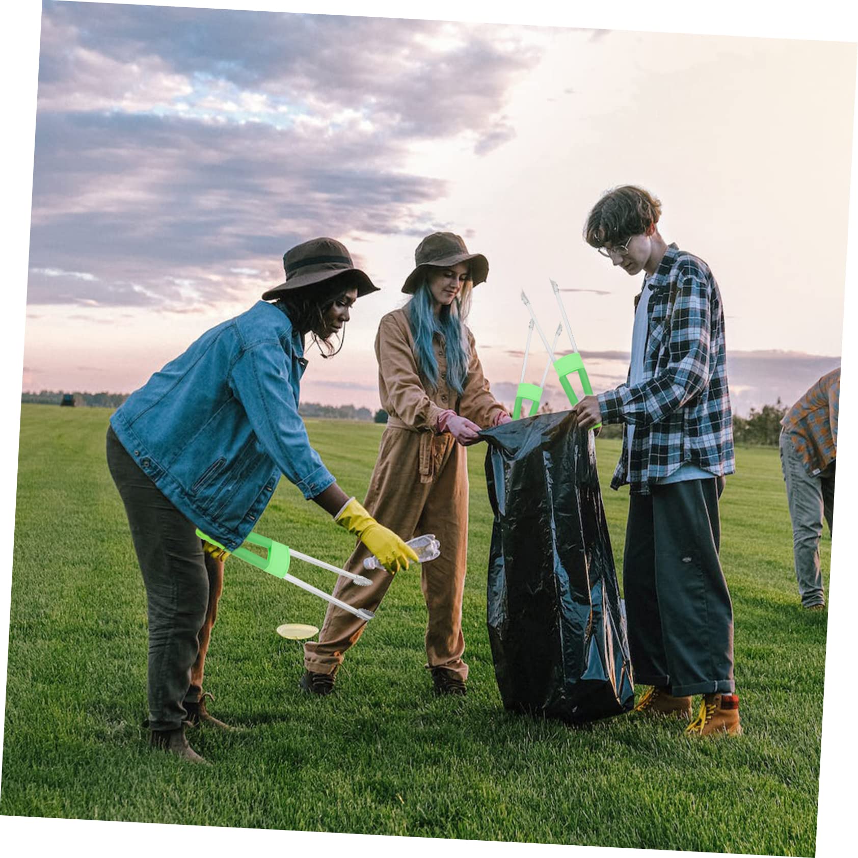 HOMOCONO Garbage Pickup Clip Trash Picker Strong Grip Lightweight and Portable for Home and Outdoor