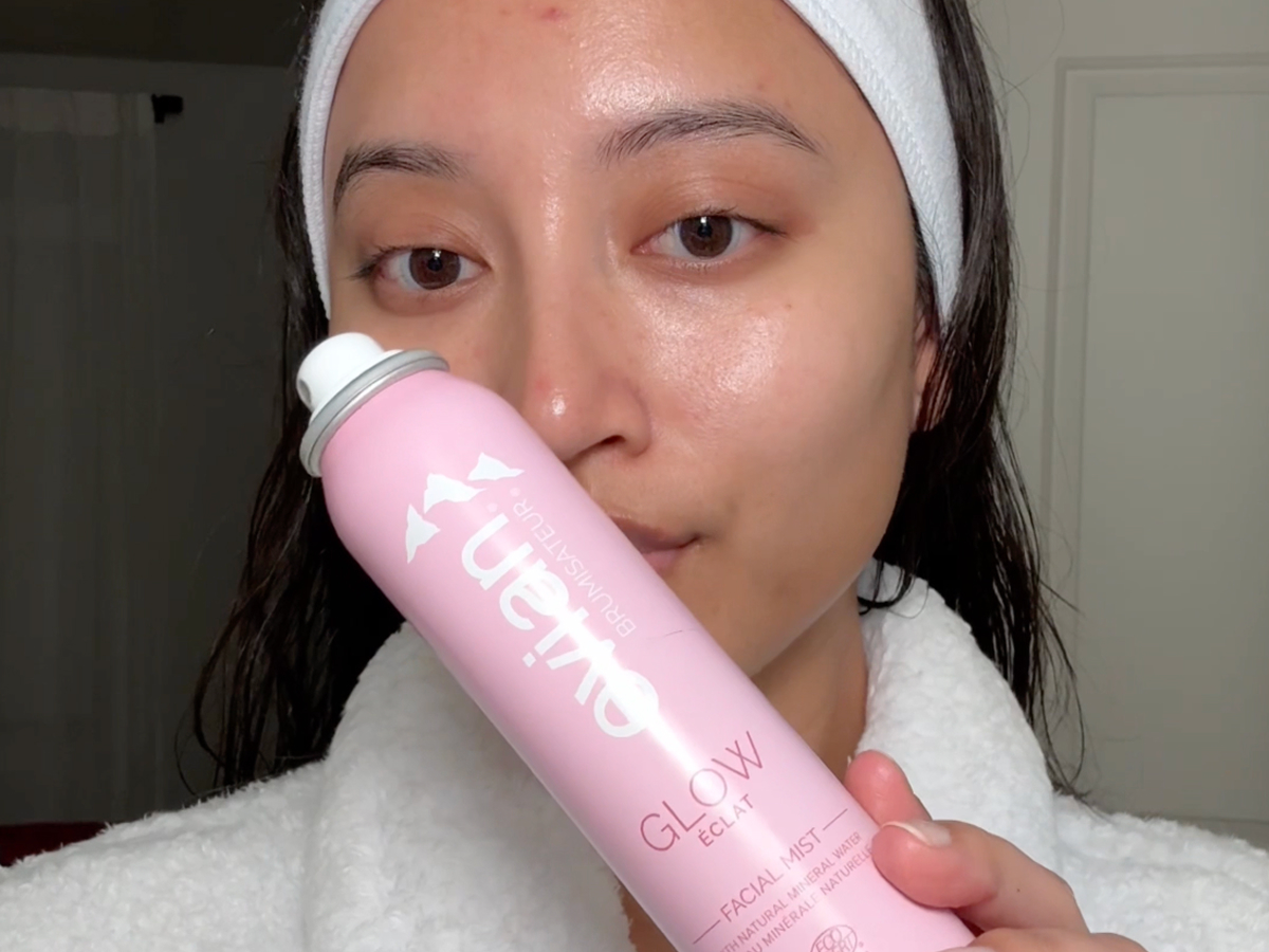 Evian Facial Spray | Glow, Calm & Protect Hydrating Face Mist | Natural Mineral Water with Plant-Based Extracts | 3.38 oz