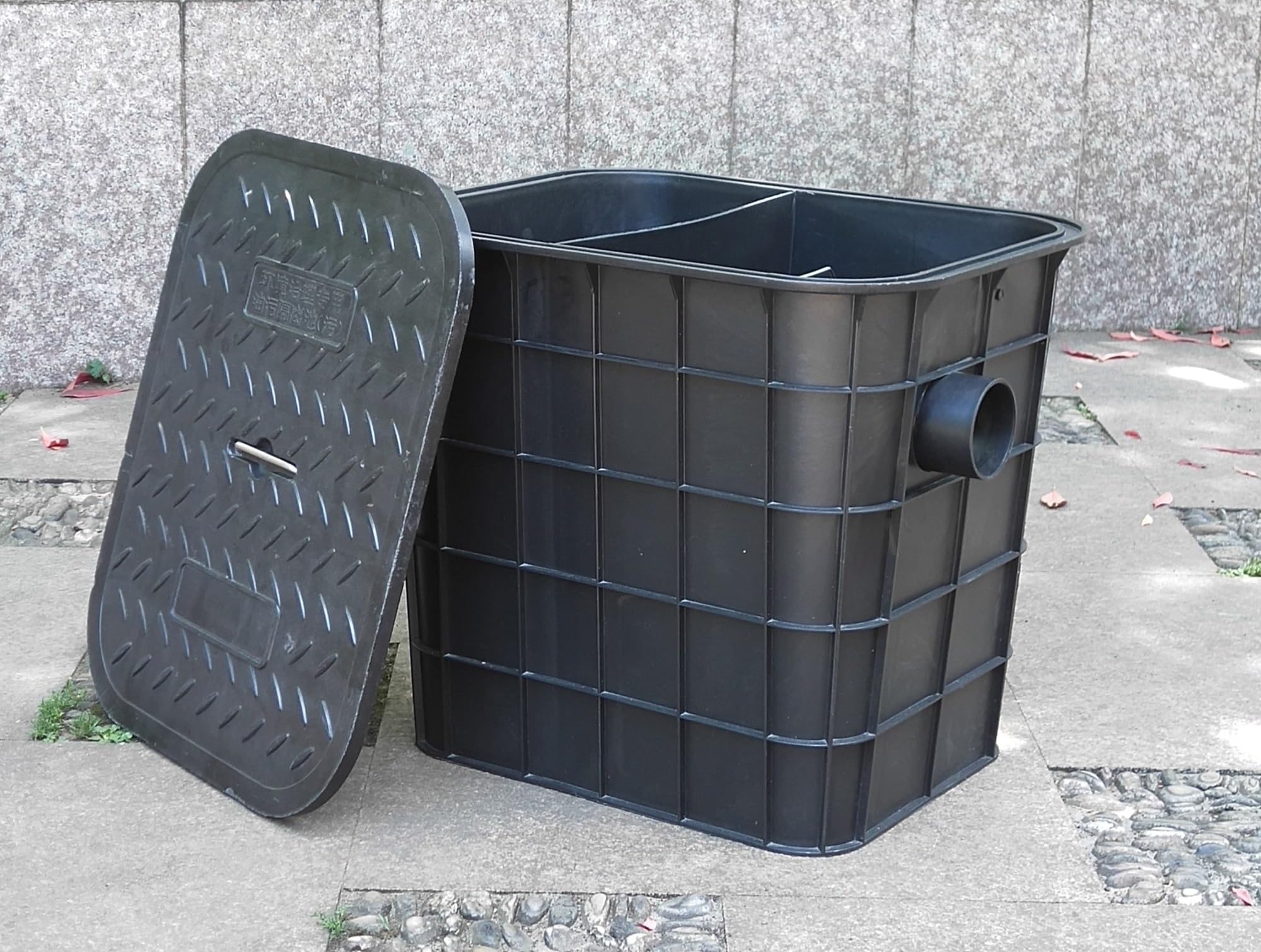 20 In Height Under Sink Grease Trap, Grease Interceptor/Separator With Removable Fine Mesh Filter 13 Gallons Per Minute, Grease Trap Cleaner For Removing & Isolating Oil, Restaurant Equipment