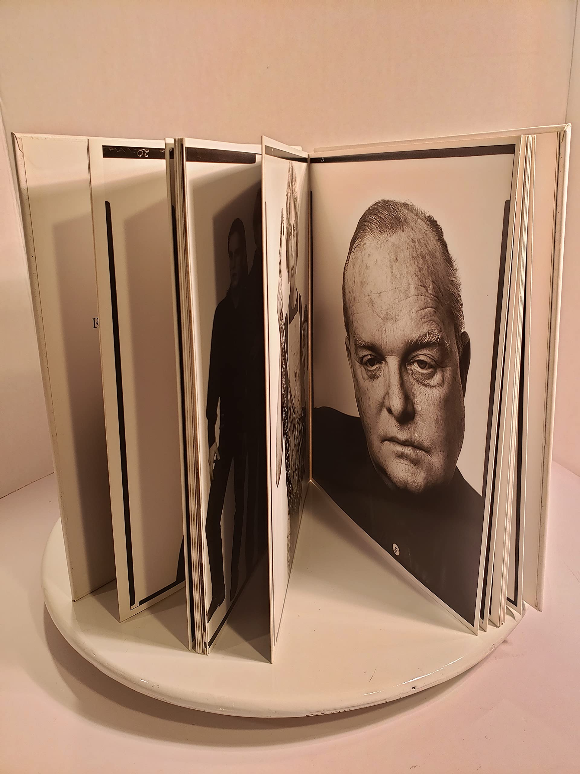 Amazon.co.jp: Richard Avedon: 本、バイオグラフィー、最新アップデート