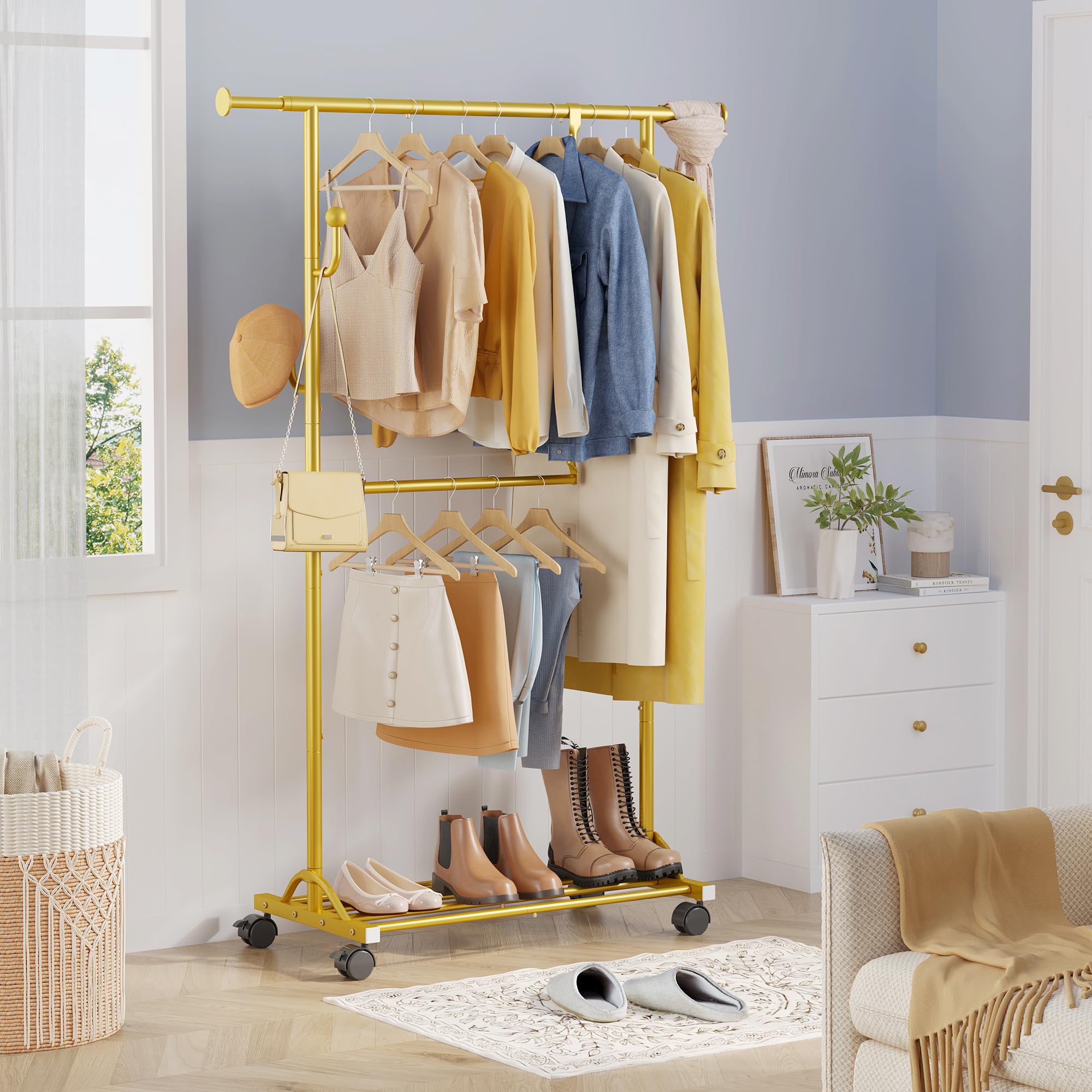 FAVOOSTY Stand Appendiabiti con Ruote, Attaccapanni Estensibile,Barra centrale regolabile, Doppia barra, (90-120) x 39,5 x160 cm, Facile montaggio,Oro