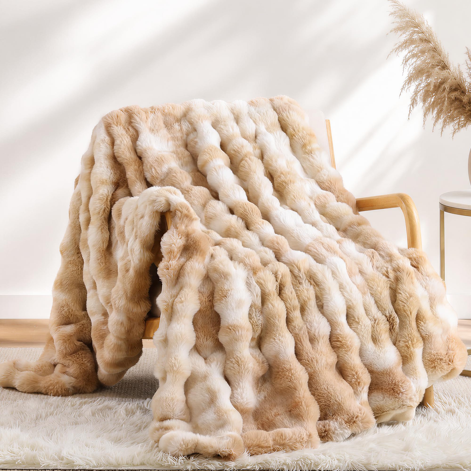 Plushpod Women's Tie-Dye Camel Faux Fur Throw Blanket For Sofa - Luxury Silky Soft & Warm Fluffy Cosy Faux Rabbit Fur, Vintage Plush Bubble Blanket For Couch & Bed, For Mom, Home Decor Gift, 127X152cm