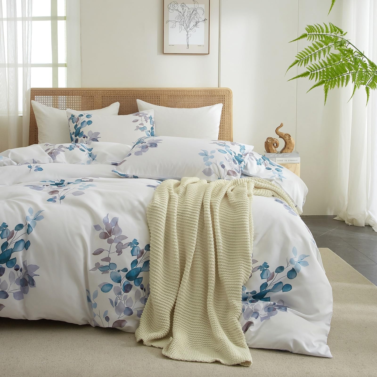 Floral Botanical King Size Comforter Set - Garden Style Blue Purple Leaves Print Bedding With 2 Pillowcases - Vintage White Fluffy Soft Comforter — image 1
