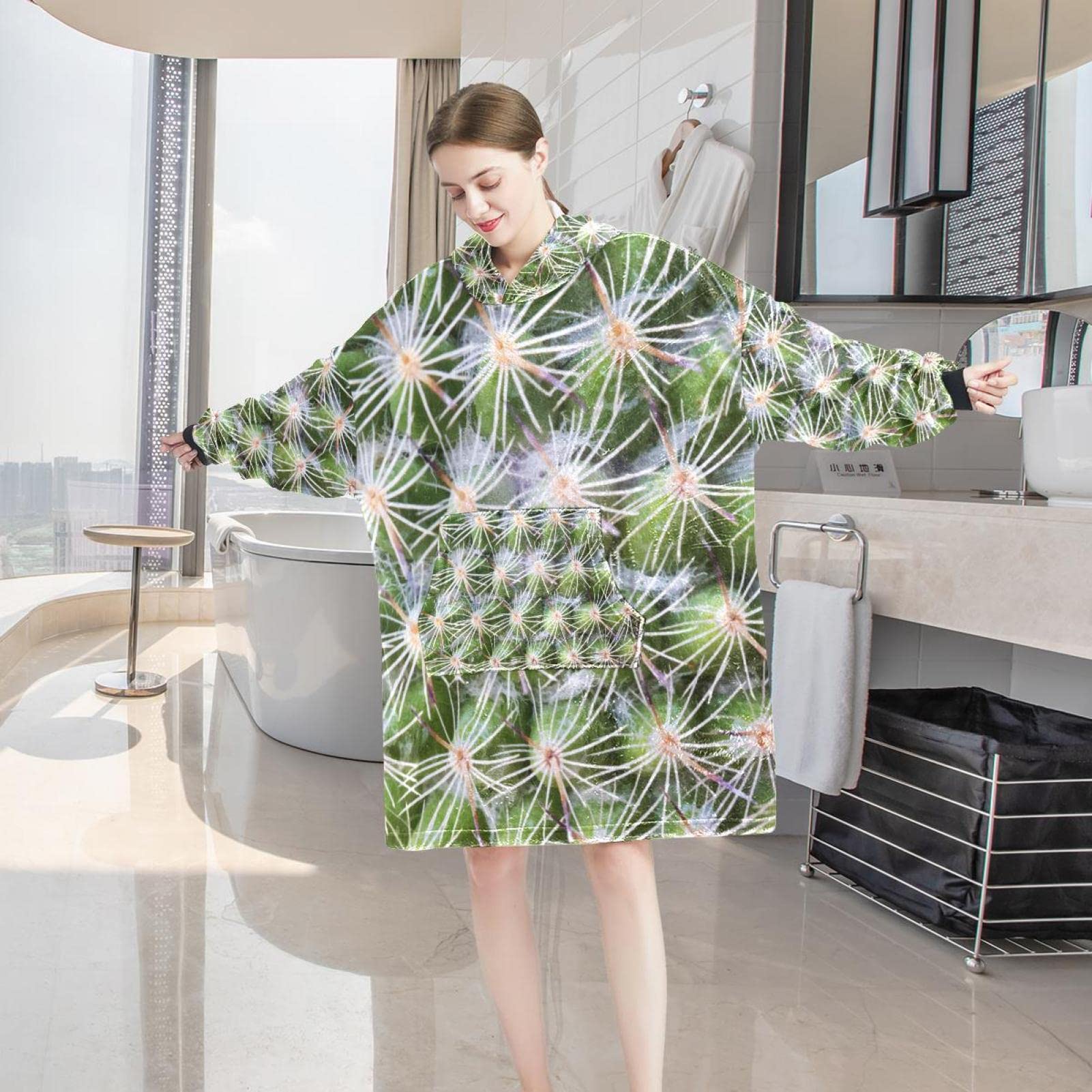 Bluza z kapturem do noszenia, ponadwymiarowy koc z kapturem, zbliżenie tapety z kaktusem, wielobarwny, rozmiar uniwersalny