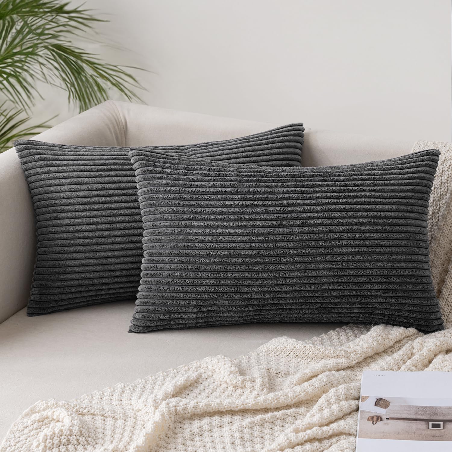 Slozzi 2er Set Kordsamt Kissenbezug Kissenbezüge Kissenhülle Sofakissen Dekokissenbezug Couchkissen Weich für Sofa Schlafzimmer Wohnzimmer Balkon