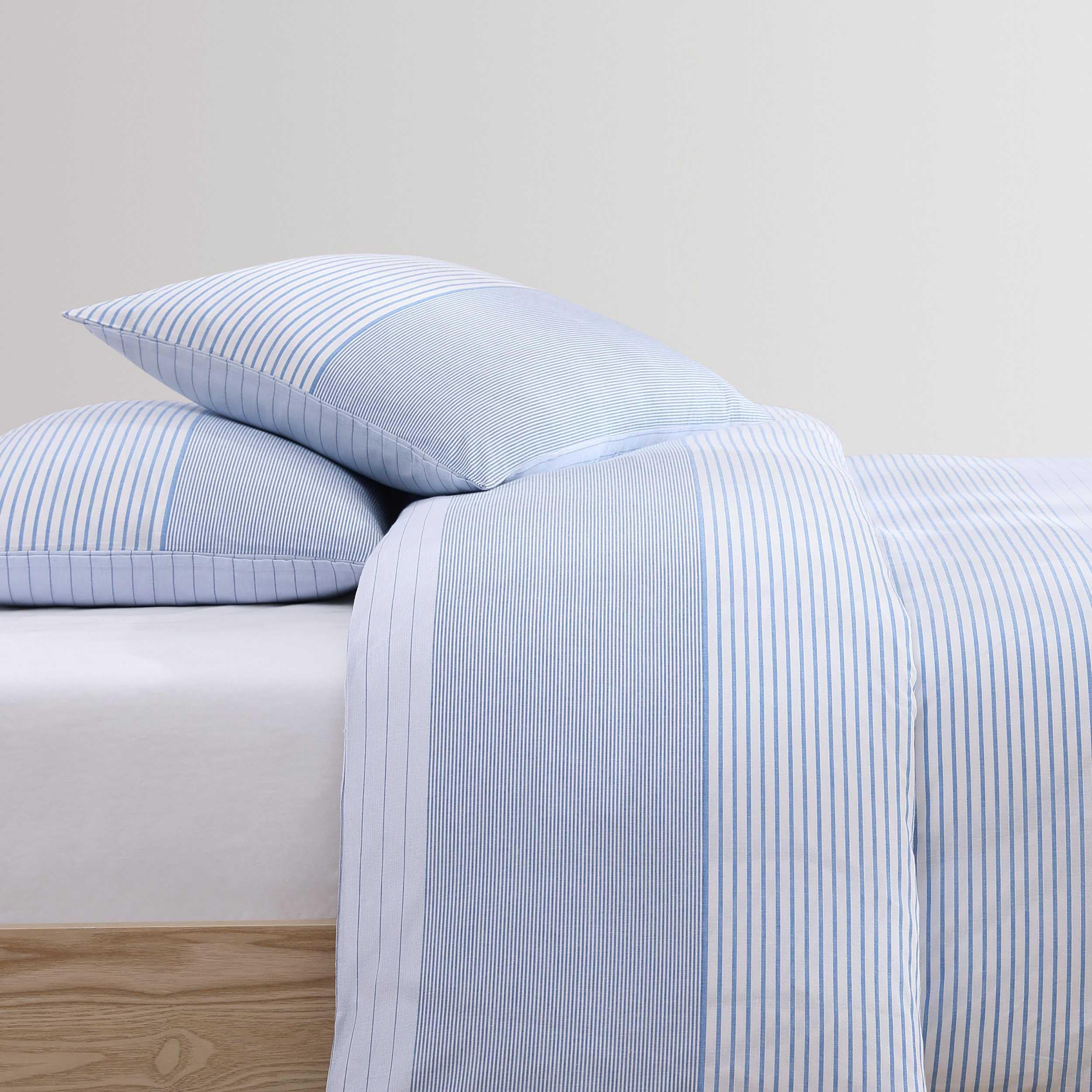 Tommy Hilfiger - Full/Queen Duvet Cover Set, Luxuriously Soft