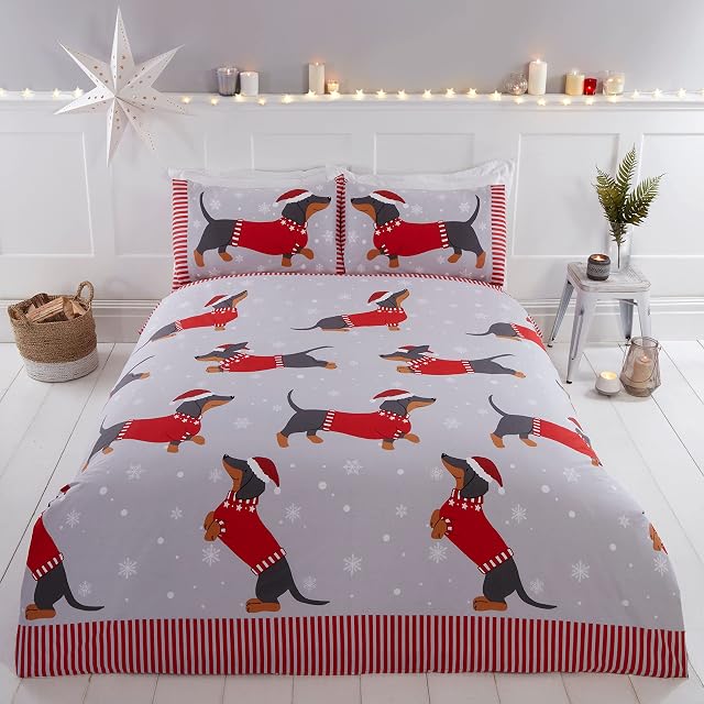 Rapport Home Dachshund Through The Snow Double Duvet Cover Christmas Bed Set, 3pcs, Red