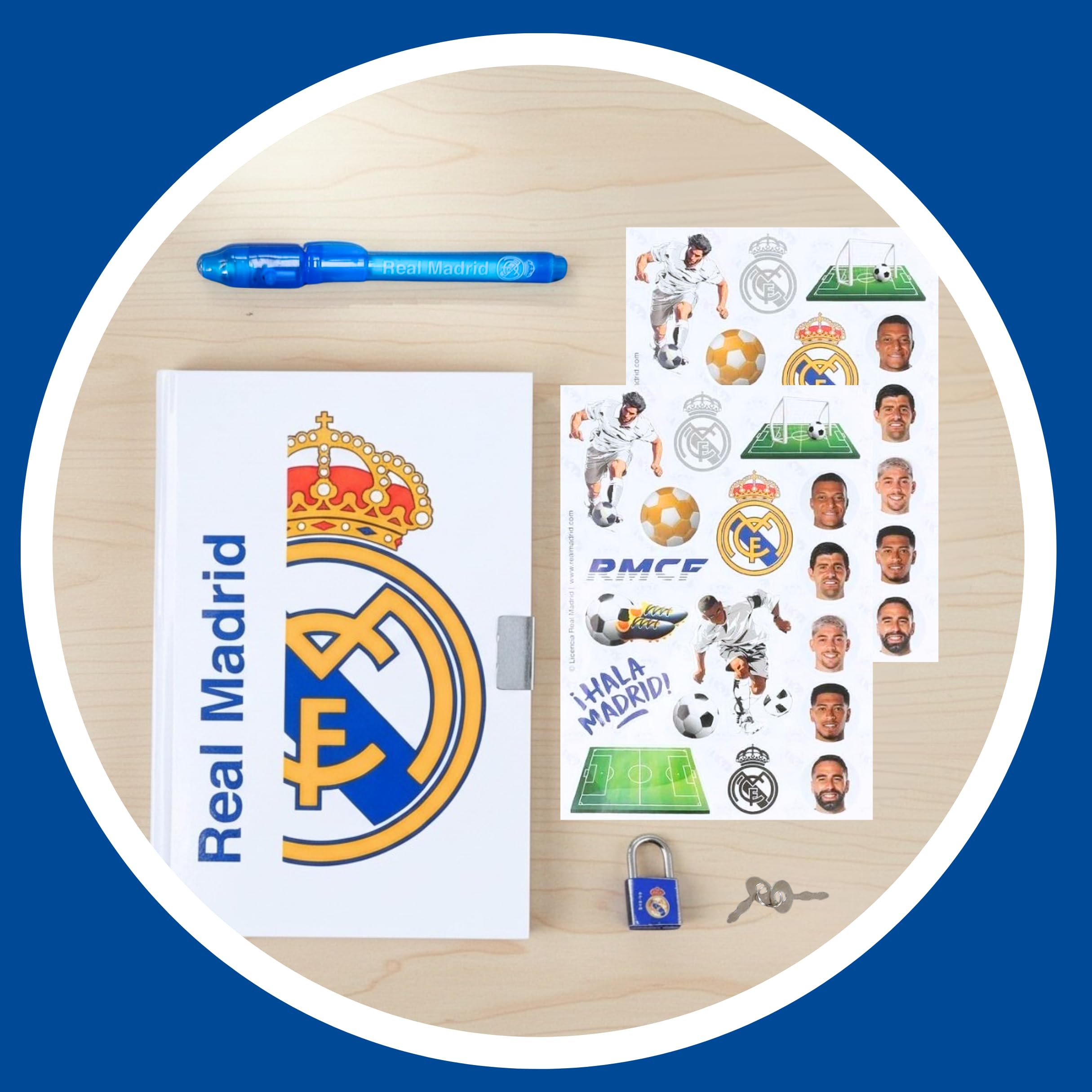CF REAL MADRID Juego de Papelería para Niños, Incluye Cuaderno Boligrafo Pegatinas y Candado con Llaves, Regalo para Niños