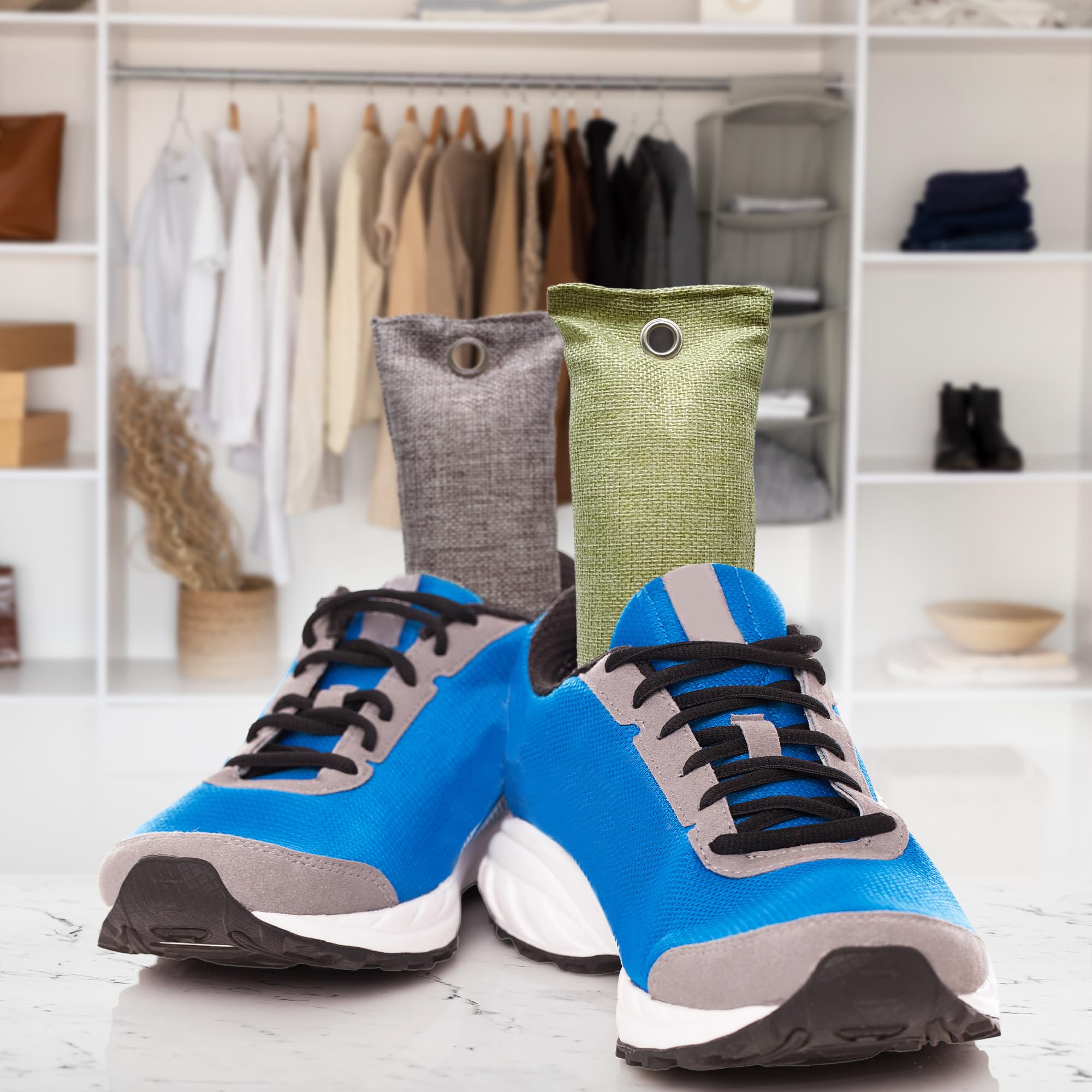 4 Bolsas de carbón activado de 80g como neutralizador y absorbe olores. Bolsas purificadoras perfumadas y antihumedad para armarios. Ambientador nevera, cajones ropa y desodorante zapatos.