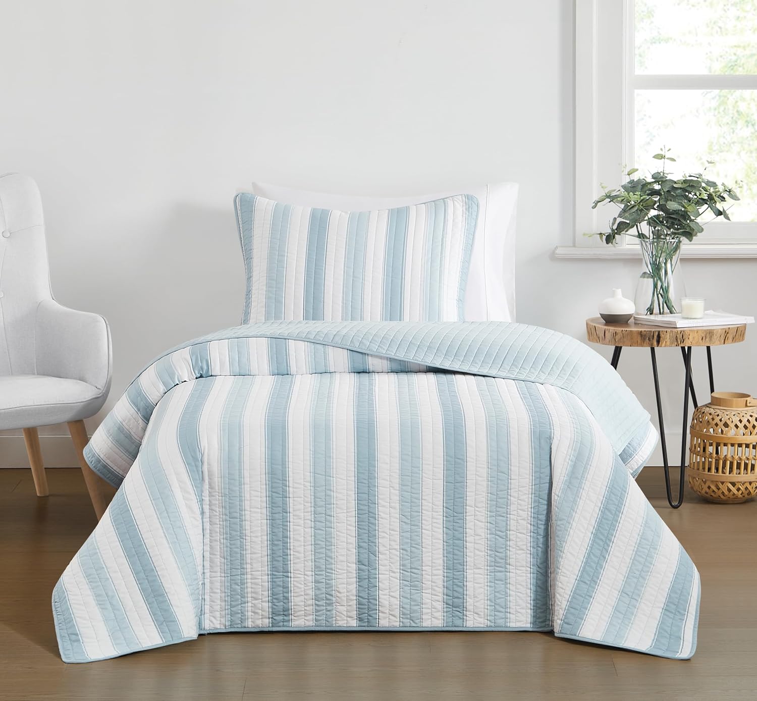 TRULY SOFT Aiden Stripe Quilt Set Blue Polyester 2-Piece Twin Quilt Set, Stripe Themed, for Men and Women, Oeko-TEX Certified Confidence