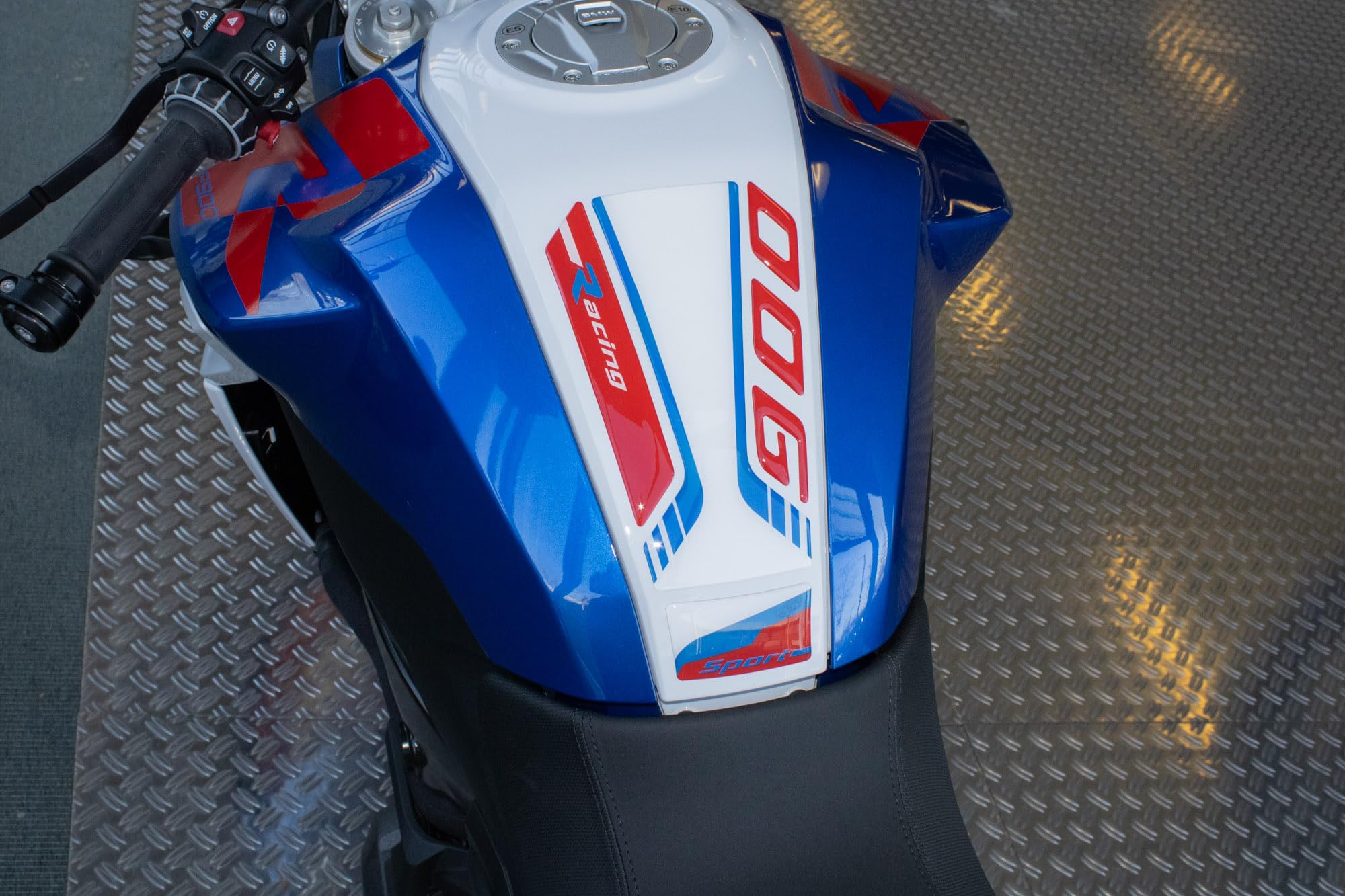 Tankpad Protection de réservoir 3D Protecteur compatible avec BMW F900R Sport 2025 X510200VA