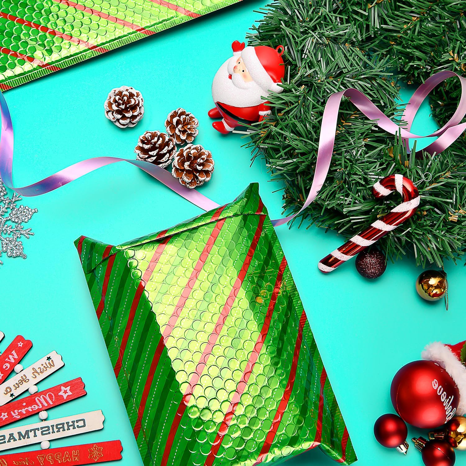25 Pack Christmas 7x10 inch Poly Bubble Mailers Padded Envelopes Retailer Holiday Shipping Bags with Waterproof Self Seal Strip (Christmas Lines, 7x10 inch)