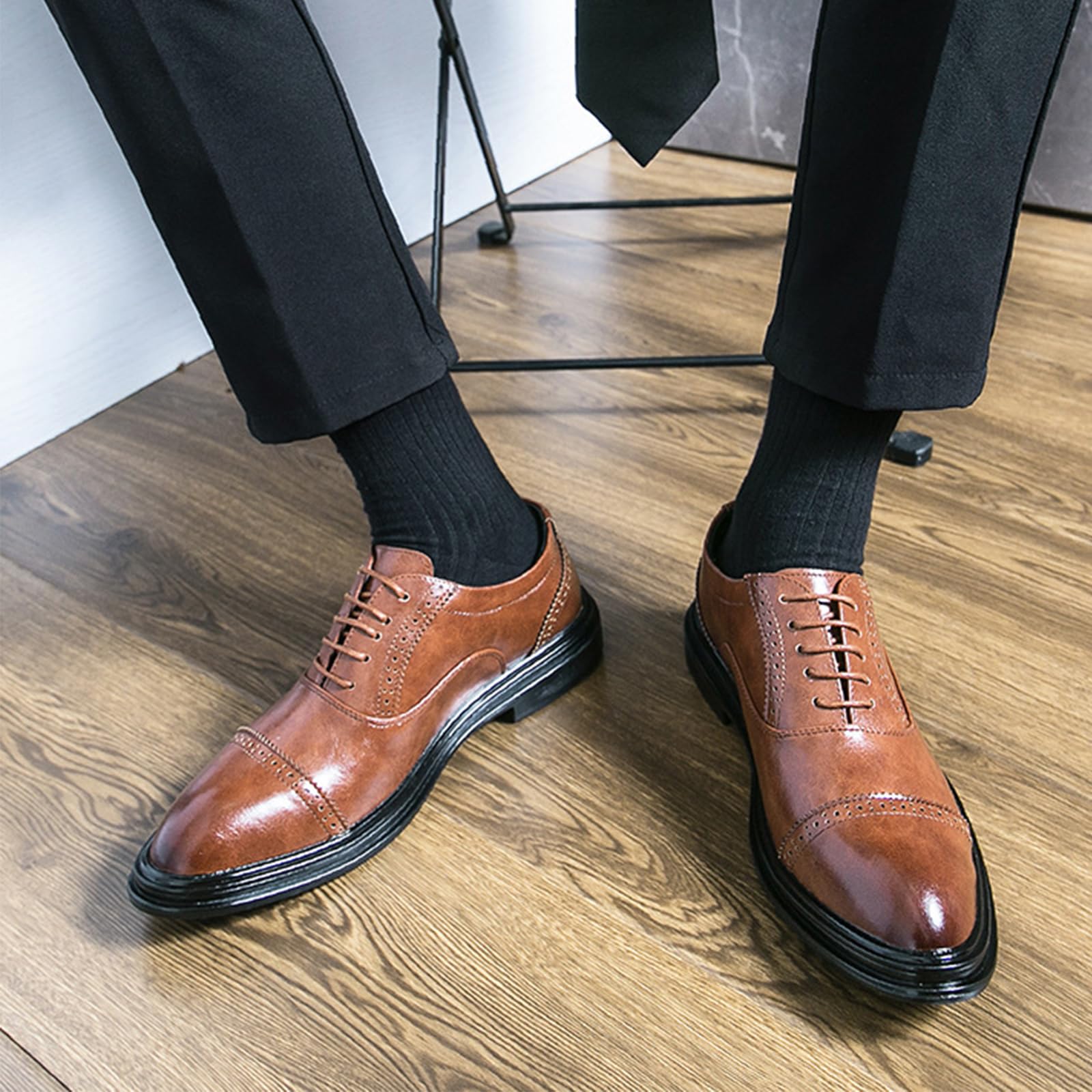 Herren Schnürsenkel Derby Schuhe Flügel Oxford Schuhe Runde Zehen Hochzeit Business Anzug Schuhe