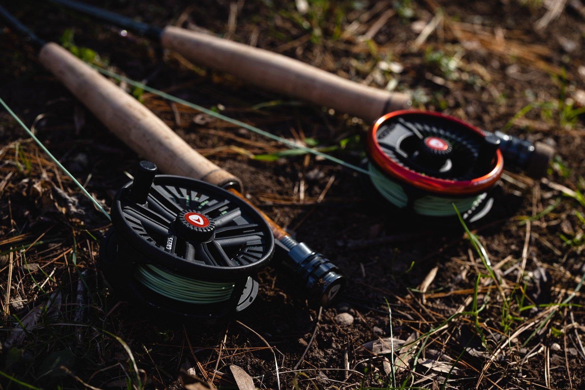 Greys Tail Fliegenrolle | Large Arbor Fliegenrolle mit schnellem Einzug für Süßwasser | Di-Cast Aluminium mit Carbon Disc Drag | Geschlossener Rahmen | Mit Schutztasche | Mehrere Größen